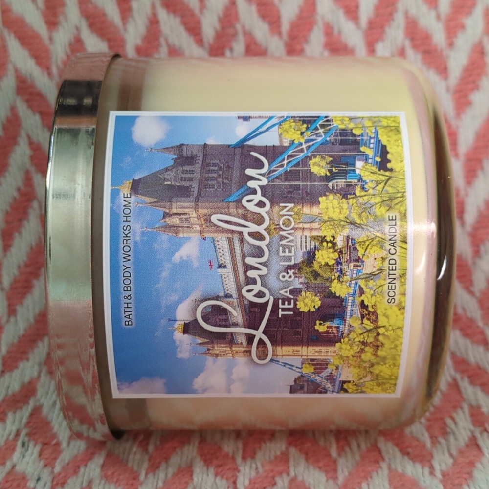 NWT BBW Bath & Body Works London Tea and Lemon 3-Wick Candle
